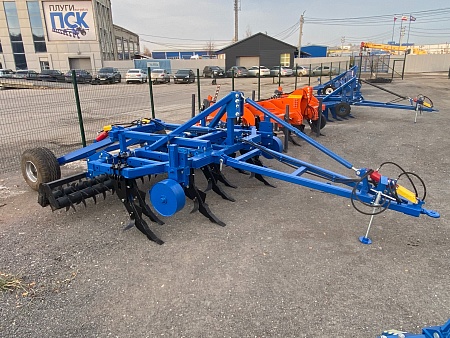 Плуг чизельный с шпоровыми катками прицепной ПЧП-4.0