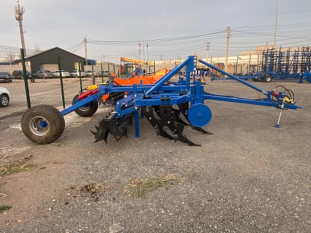 Плуг чизельный с шпоровыми катками прицепной ПЧП-4.0
