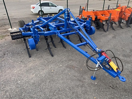 Плуг чизельный с шпоровыми катками прицепной ПЧП-4.0